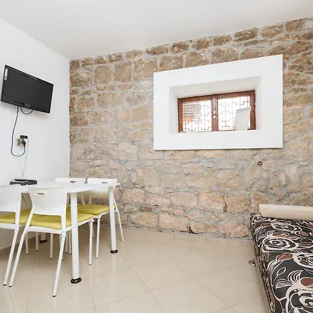 Rooms Pama