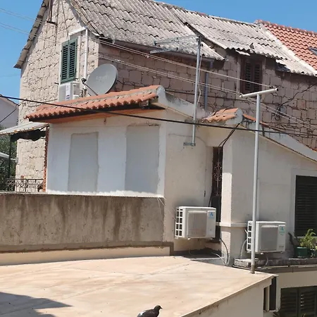 Casa de hóspedes Pama 3*